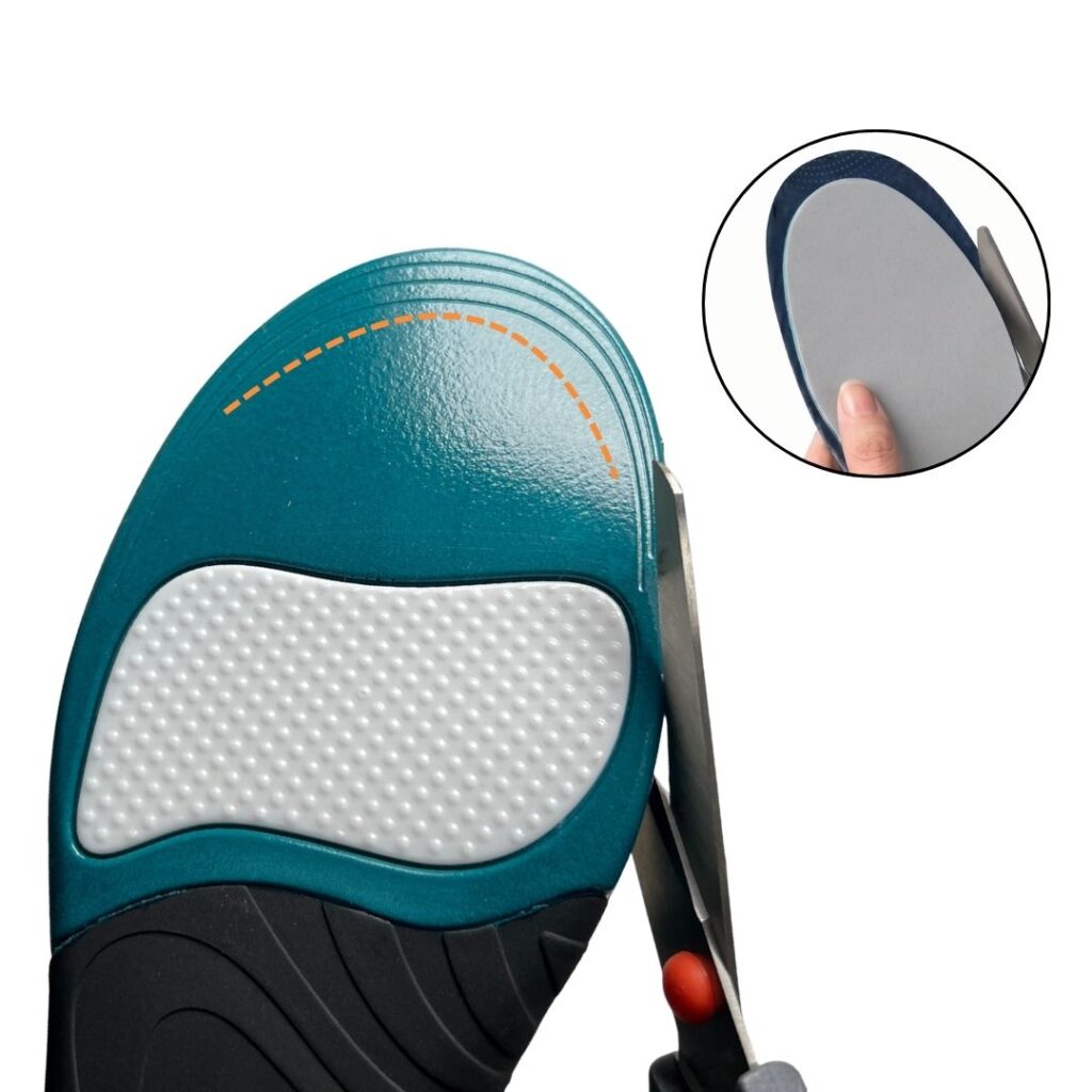 Trimming Comfort insoles along the marked lines